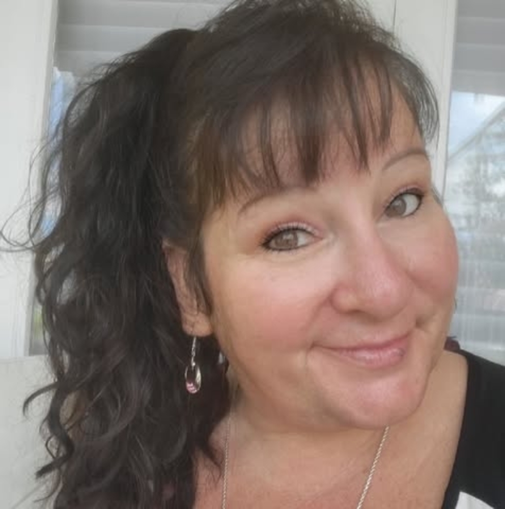 Meet your Posher, April